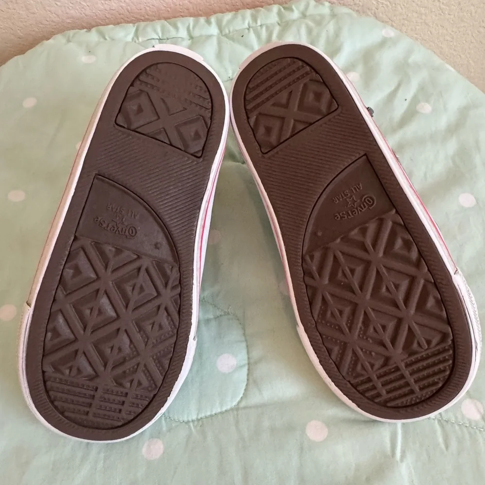 Converse Kids High-Top Sneakers with Pink and Gray Toddler size 10